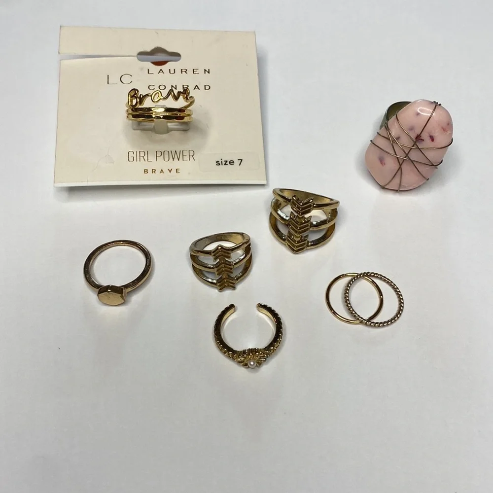 Gold boho ring bundle size 4-7